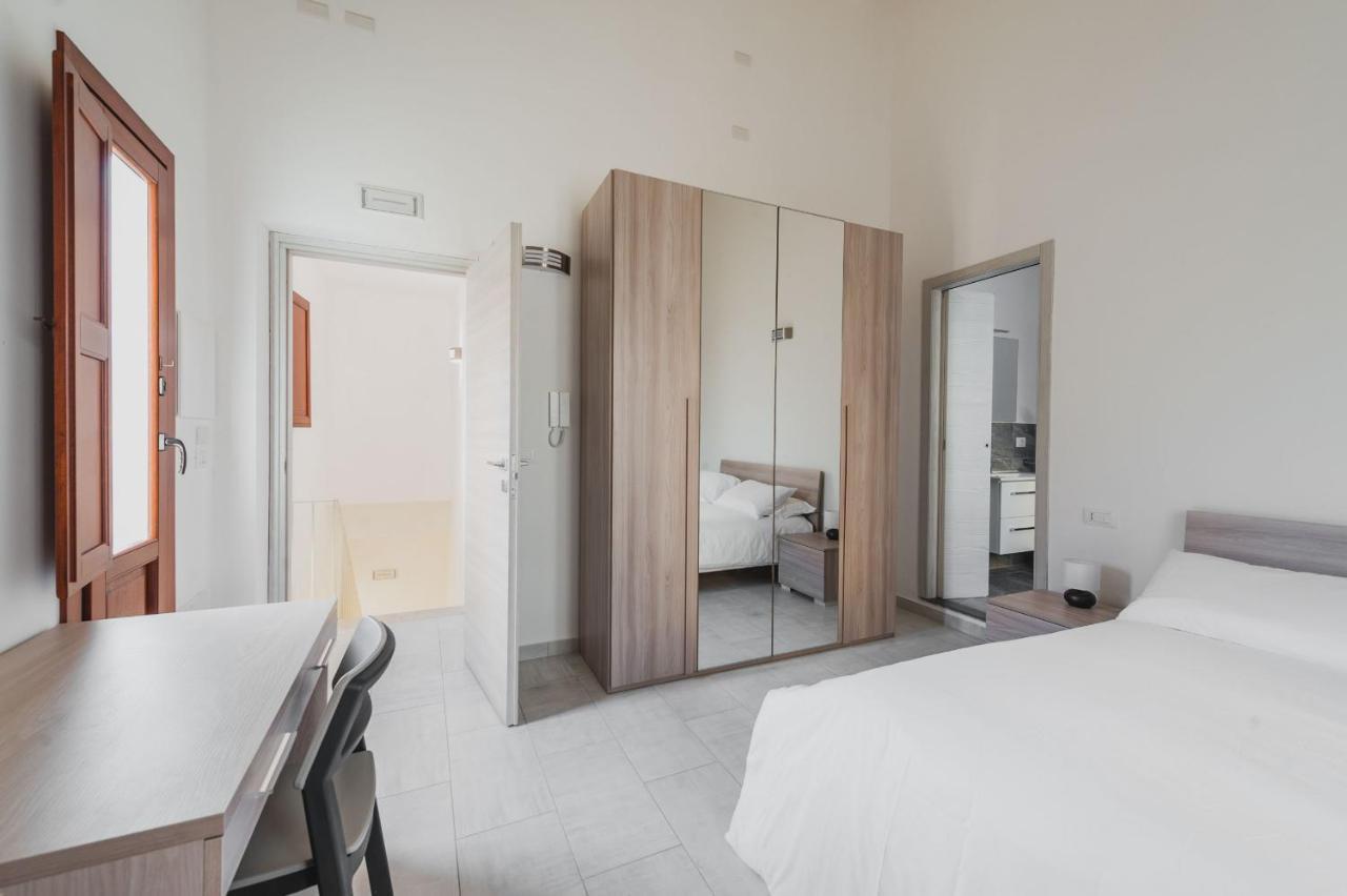 Modern Duplex With Balcony By Wonderful Italy Apartment CTA Exterior photo